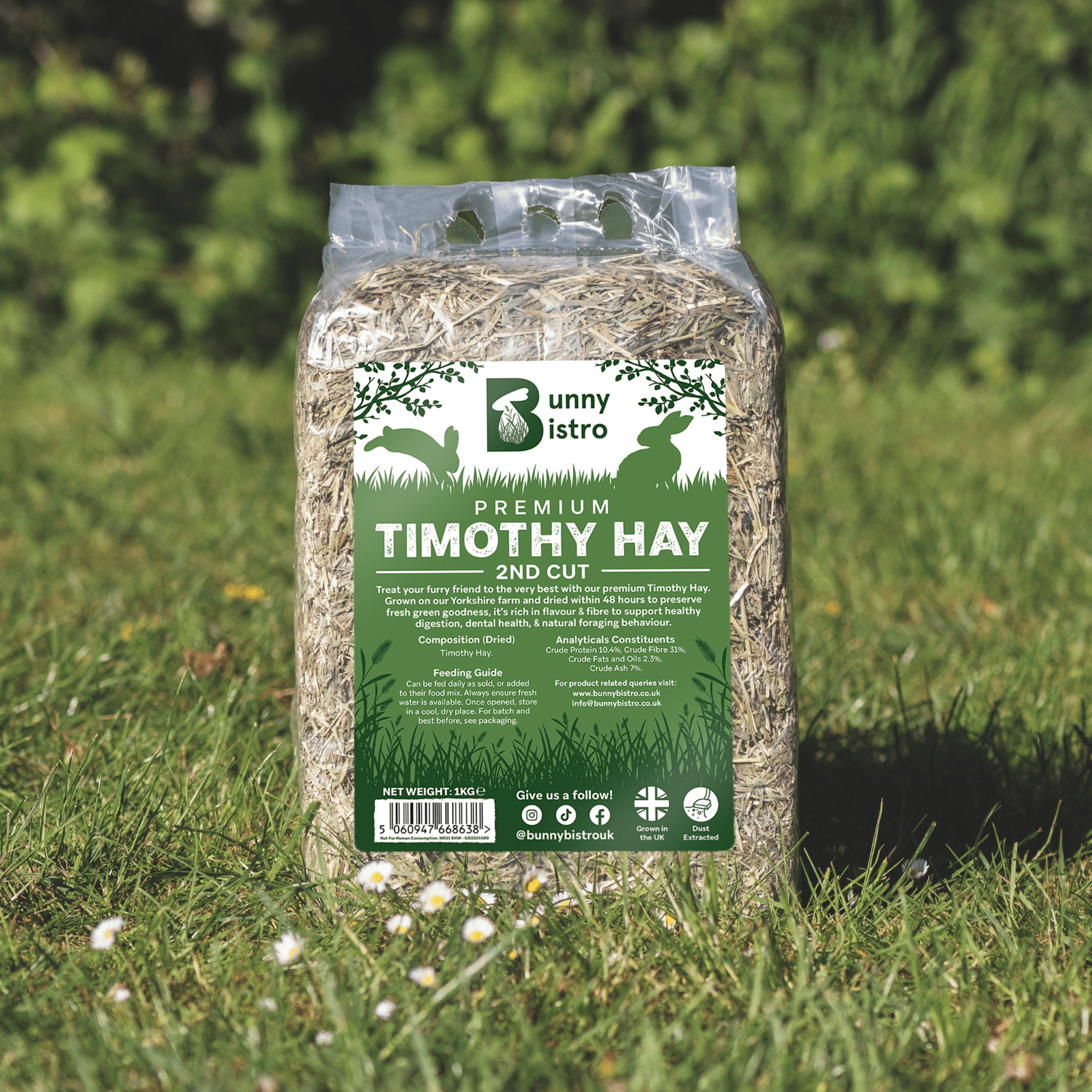 Beautiful view of Baled Timothy Hay For Rabbits Veterinary Approved